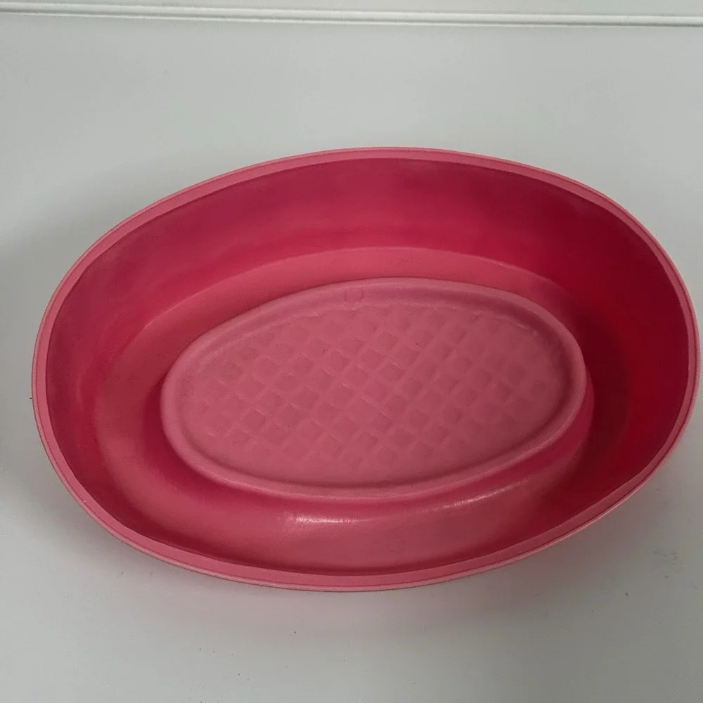 Barbie Doll Beauty #1018 Plastic Dog Bed ~ Vintage 1970's
